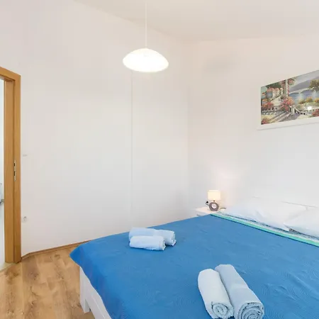 Nino 5 By Interhome *