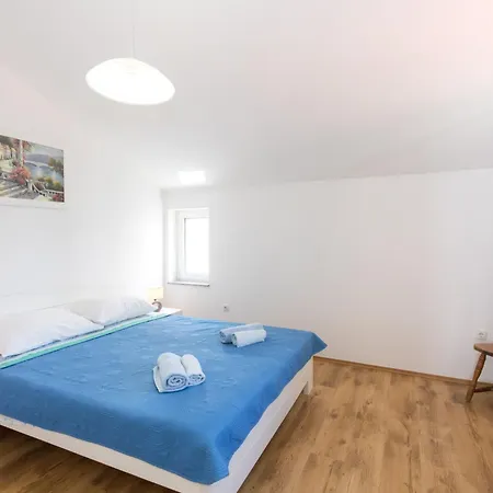 Nino 5 By Interhome