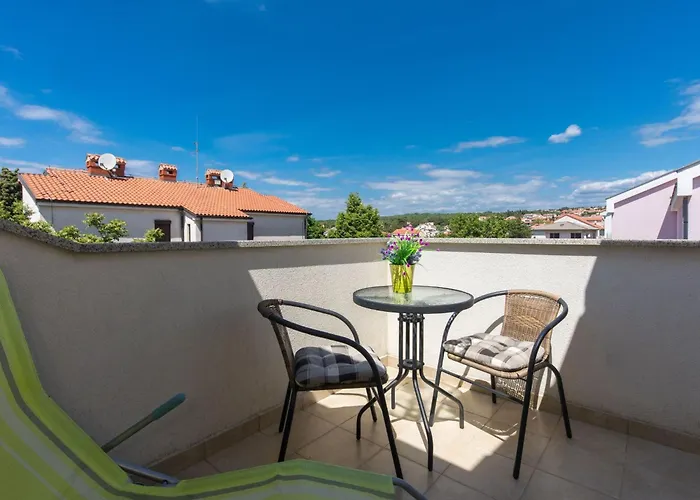 Nino 5 By Interhome Apartament Malinska